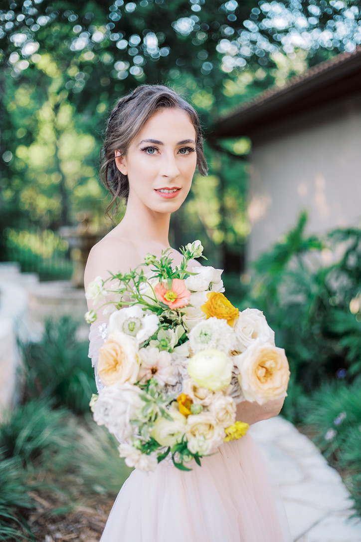 bridal portrait with bouquet